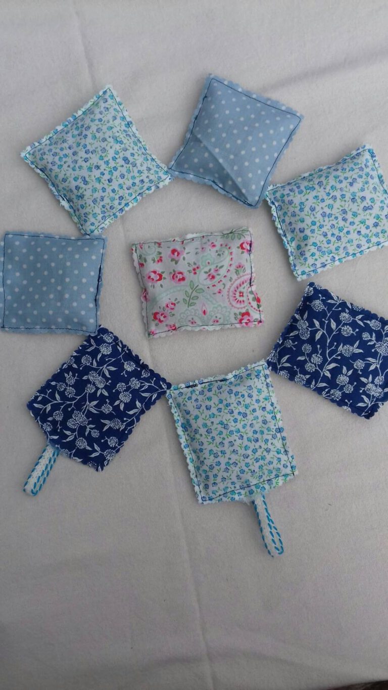 Decorated lavender bags lying in a circle